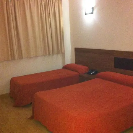 El Cruce Moraleda Hotell 2*